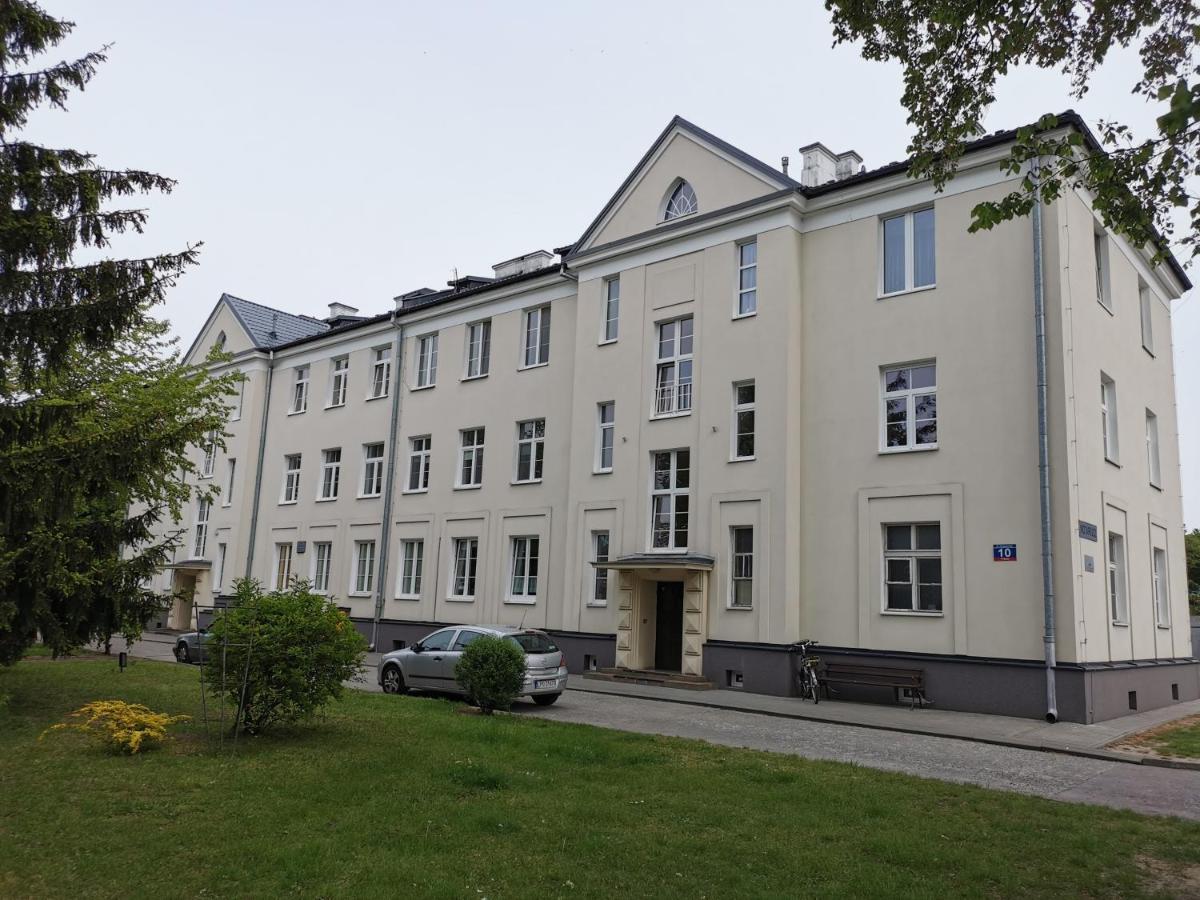 Apartament Podoficerski Z Sauna-Fvat, Parking Пулавы Экстерьер фото